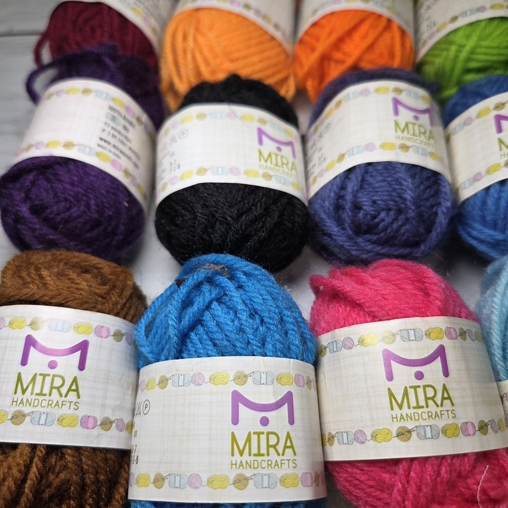 Vibrant Yarn Collection for Mixed Media Art - Picture 4 of 5